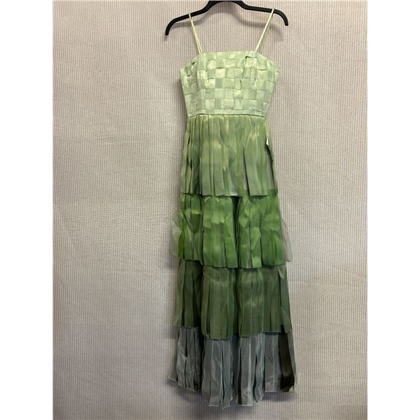 Woven Cocktail Swing Gown, Green Mint, Size 8, New with Tag (retail $2700)