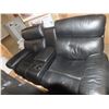 Image 2 : 3pc Sofa Set