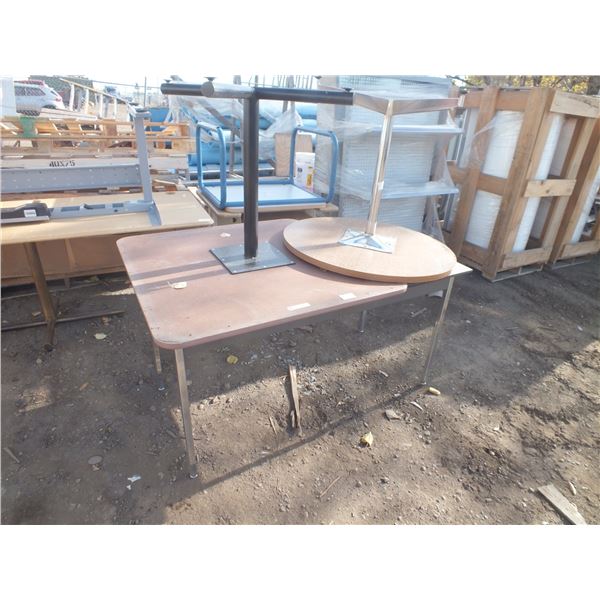 6 Assorted Desks