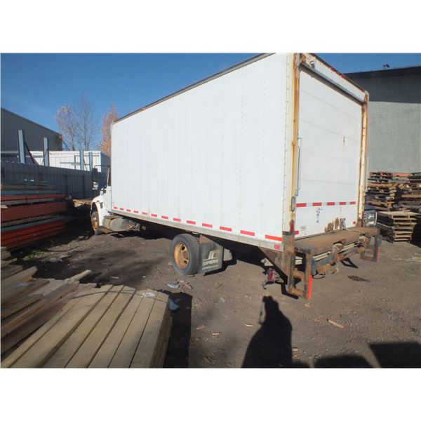 2013 International Dura Star 4300 SBA 4x2 5 Ton Box Truck