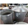 Image 2 : Small Stock Pots 3, Pressure Pot