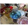 Image 2 : Art/Carnival Glass, Vases, Bowls, Hull, Décor