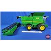 Image 8 : John Deere S670 Combine c/w 630R Header (Scale 1:16) (Plastic) (Ertl) (SEE PICS!)