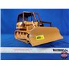 Image 8 : CASE 1550 Dozer "Construction Series" (Ertl) (8"H x 9-1/2"W x 12-1/2"L) (SEE PICS!)