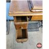 Image 7 : SINGER Treadle Sewing Machine (c. 1913) (S/N#G3057299) (SEE PICS!)