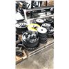 Image 1 : LOT OF ASSORTED WEIGHT PLATES