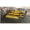 Image 1 : 4 YELLOW SURVEY TRIPODS