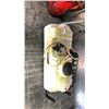 Image 2 : CRAFTSMAN SPRAYER AND RED MANUAL GREASE PUMP