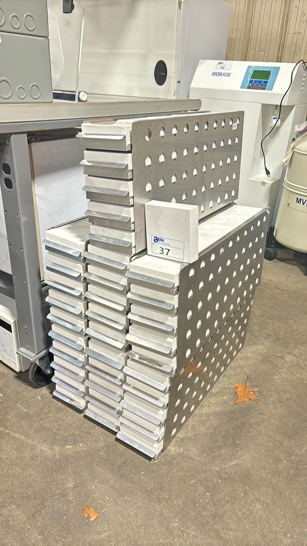 7 STAINLESS STEEL 5 DRAWER COMMERCIAL LABORATORY SAMPLE STORAGE RACKS ...