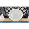 Image 2 : 2 PLASTIC CRATES OF 7" WHITE COMMERCIAL RESTAURANT PLATES *CRATES INCLUDED*