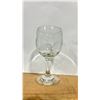 Image 2 : 2 COMMERCIAL DISH TRAYS OF 5 1/2"H STEMMED COMMERCIAL RESTAURANT WHITE WINE GLASSES *TRAYS
