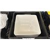 Image 2 : 2 PLASTIC CRATES OF 11" WHITE COMMERCIAL RESTAURANT SERVING BOWLS & 9" PLATES *CRATES INCLUDED*