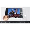 Image 2 : TRUMP HUGGING FLAG 1-OZ COPPER ROUND, PROOF LIKE