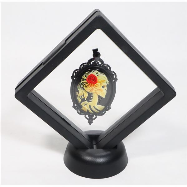 OVAL CAMEO GOTHIC SKULL OVAL PENDANT NECKLACE