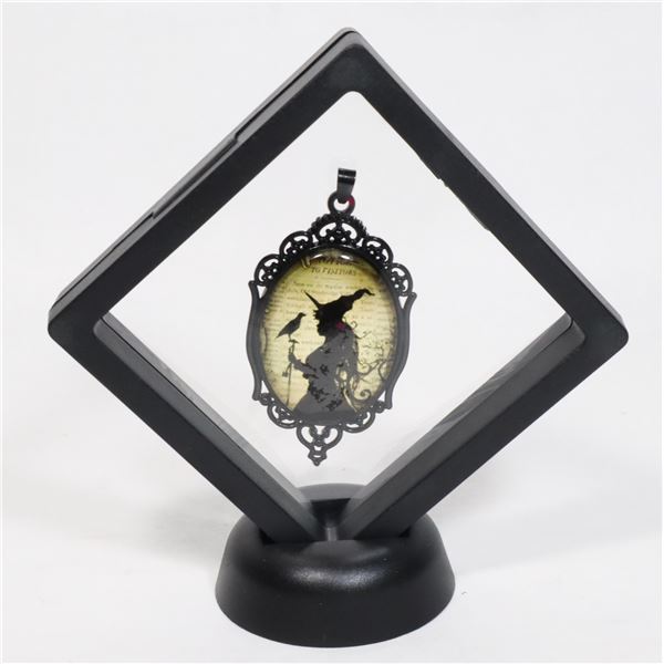 MYSTICAL RAVEN AND WITCH CAMEO OVAL PENDANT