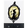 Image 2 : MYSTICAL RAVEN AND WITCH CAMEO OVAL PENDANT