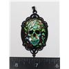Image 2 : GOTHIC STYLE GREEN SKULL PENDANT NECKLACE