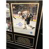 Image 2 : PROFESSIONALLY FRAMED AND SIGNED GORDIE HOWE, BOBBY ORR, WAYNE GRETZKY, MARIO LEMIEUX PHOTOS (