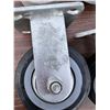 Image 2 : Wheels on Castors