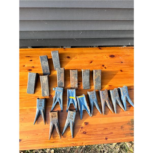 Skid Steer Bucket Teeth