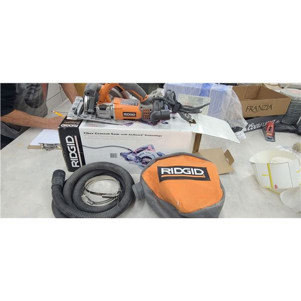 RIDGID FIBER CEMENT SAW R3400 - COMES WITH 5" BLADE AND DUST COLLECTOR
