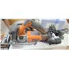 Image 3 : RIDGID FIBER CEMENT SAW R3400 - COMES WITH 5" BLADE AND DUST COLLECTOR