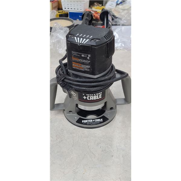 PORTER CABLE ROUTER NEAR NEW WITH THREE COLLET MODEL 7518 PROFESSIONAL ROUTER