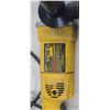 Image 3 : DEWALT DW831 5" GRINDER COMES WITH WIRE BRUSH ATTACHMENTS