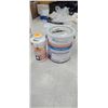 Image 1 : 1GAL ACRYLIC ROOF COATING AND ACTIVATOR