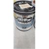 Image 2 : 2GAL OF BEHR PAINT WHITE AND 1QRT OF PAINT