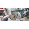 Image 16 : MAKITA LS1214 - 12" MITER COMPOUND SAW - COMES WITH SHROUD