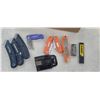 Image 4 : ASSORTED CARPENTERS PENCILS AND UTILITY KNIVES