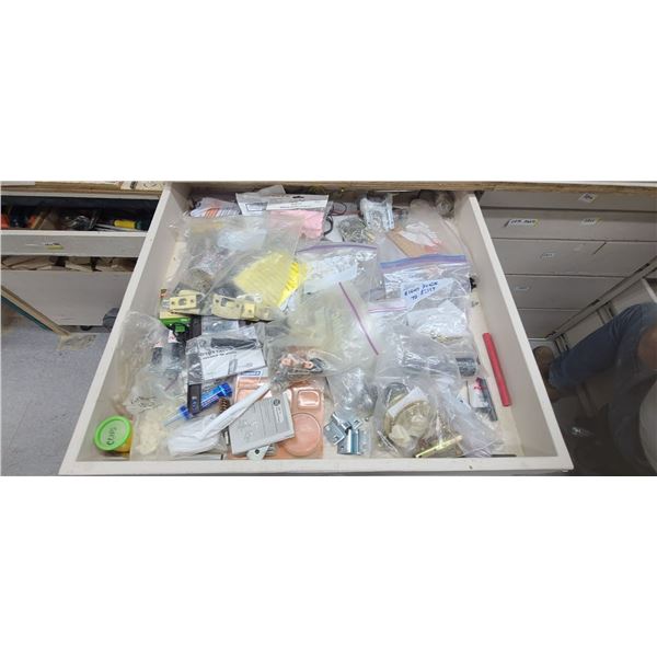 CONTENT OF TOP DRAWER HARDWARE