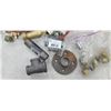 Image 14 : BOX OF BRASS AND IRON FITTINGS