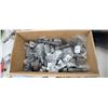 Image 3 : BOX OF BRASS AND IRON FITTINGS