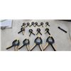 Image 1 : SET 13 CLAMPS