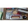 Image 2 : STAPLER AND STAPLES
