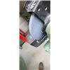 Image 6 : GENERAL INTERNATIONAL 8" 1/2HP PEDISTAL GRINDER