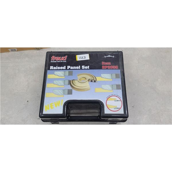 FREUD RAISED PANEL SET MODEL RP200 FITS LOT 210
