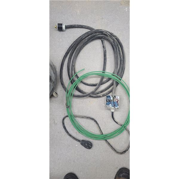 22" OF P136-29 WATER RESISTANT CORD WITH TWIST LOCK AND 40A 124V PUNCH PLUG PLUS 20" CENERAL CABLE