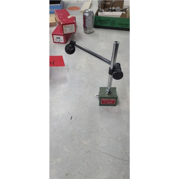 MITUTOYO MAGNETIC STAND