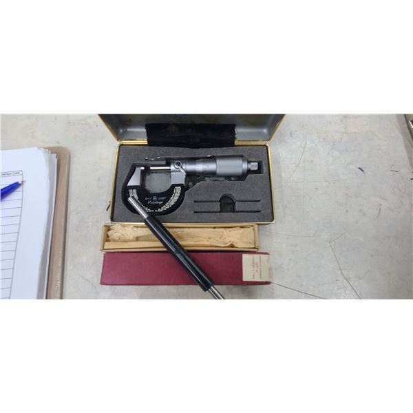 MITUTOYO MICROMETER WITH VERNIER SCALE 0"-1" .0001" AND NUMBER 2355" MEASURING ROD