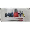 Image 1 : QTY 17 TORQUE SCREW DRIVERS
