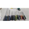 Image 7 : 23 ASSORTED SIZE ROBERTSONS SCREW DRIVERS