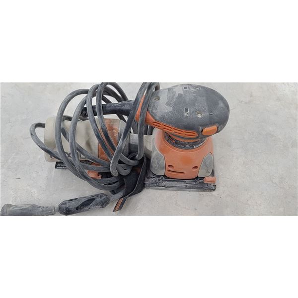 RIGID PALM SANDER 1/4" SHEET R2,500