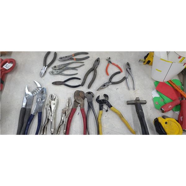 LARGE LOT OF PLIERS/GRIPS