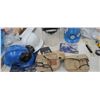 Image 2 : HARD HATS/FACE SHEILD /SAFETY GOGGLES/AND TOOL BELT