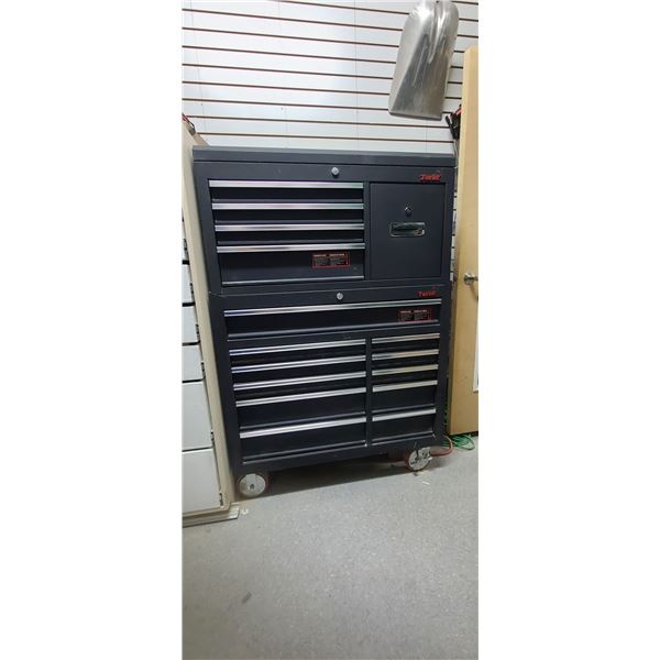 TORIN DOUBLE TOOL BOX TOTAL 62” X 41 ½” X 17 ½” TOP UNIT: 22” X