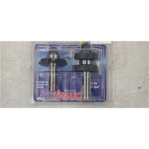 FREUD 99-036 ADJUSTABLE TONGUE AND GROOV SET