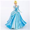 Image 1 : A Cinderella 'Disney Princess Expression' Figurine.